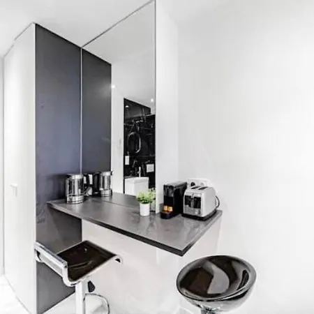 Studio Chaleureux Tete D'or Lyon